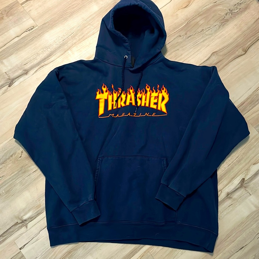 Thrasher magazine, hoodie size large